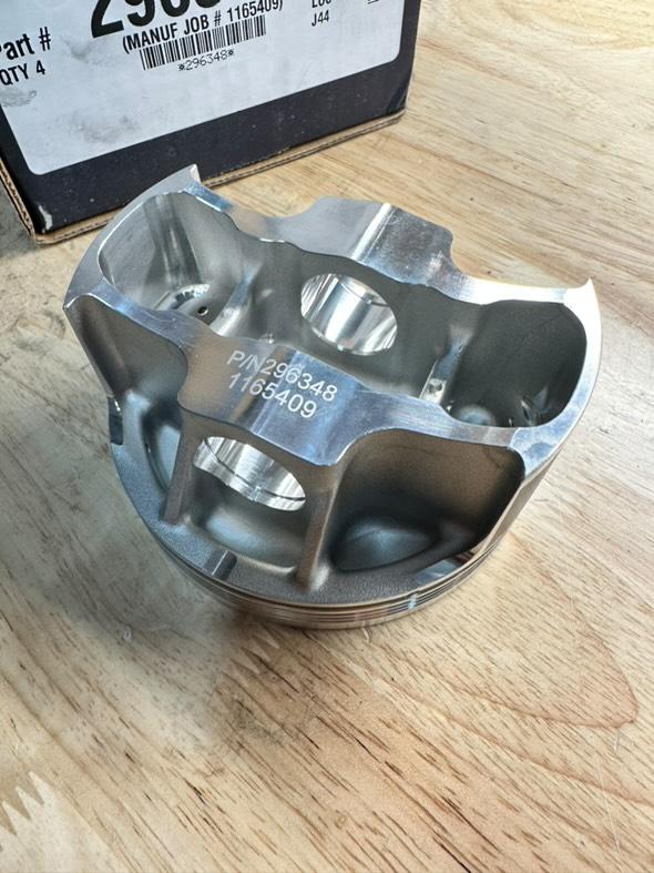 JE, Subaru, EJ Series, 3.927 in. Bore, 8.50:1, Inverted Dome/Dish, 4 Cyl. Complete Piston Kit